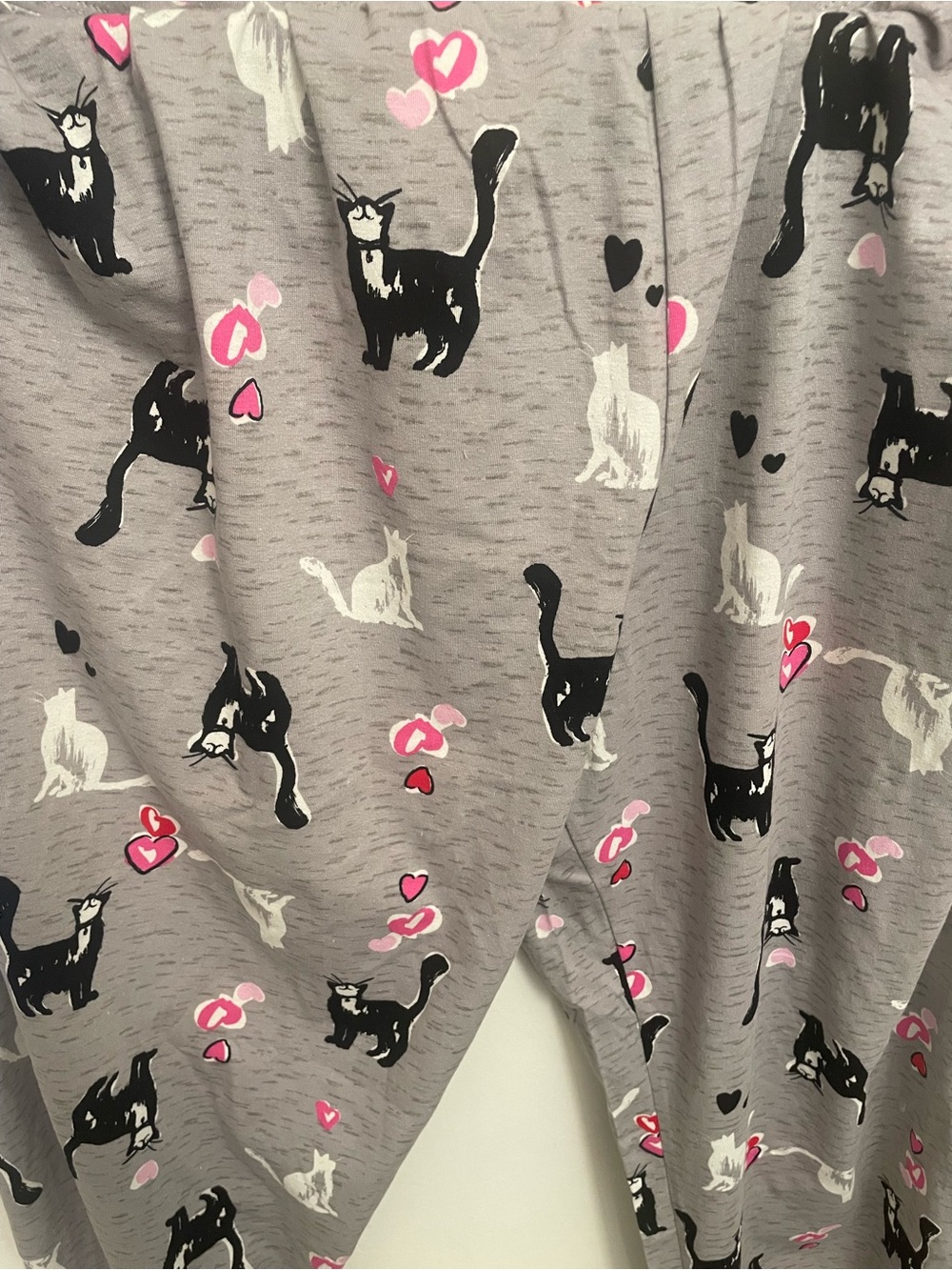 Hue Pajama Pants Cats and Hearts on a Grey Background Size XL NWT - Picture 4 of 7